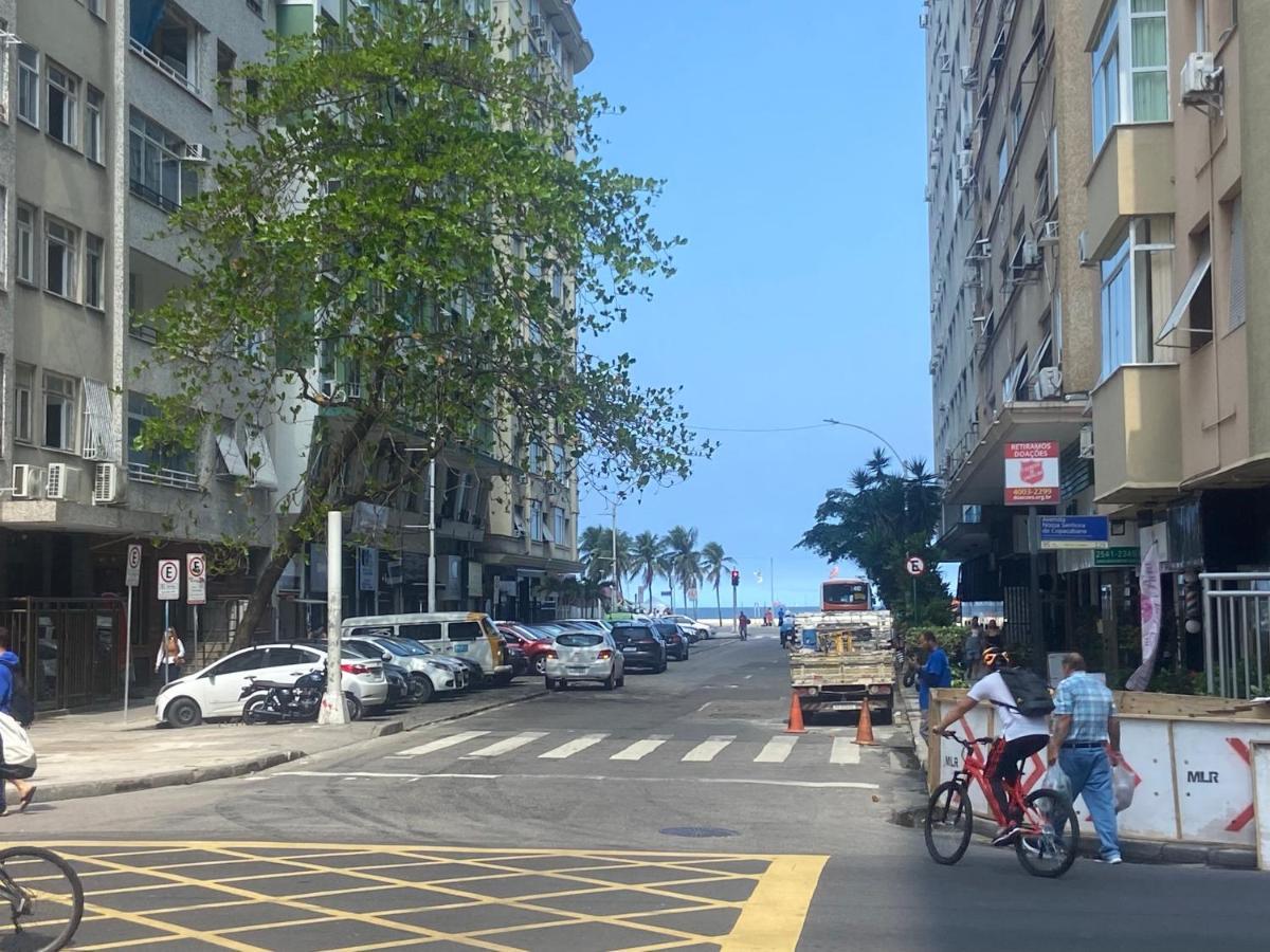 Studio Completo Na Praia De Copacabana Com Ar, Wifi, Netflix, Ate 4 Pessoas, Fundos Claro E Silencioso, Pauloangerami Pj135 Río de Janeiro Exterior foto